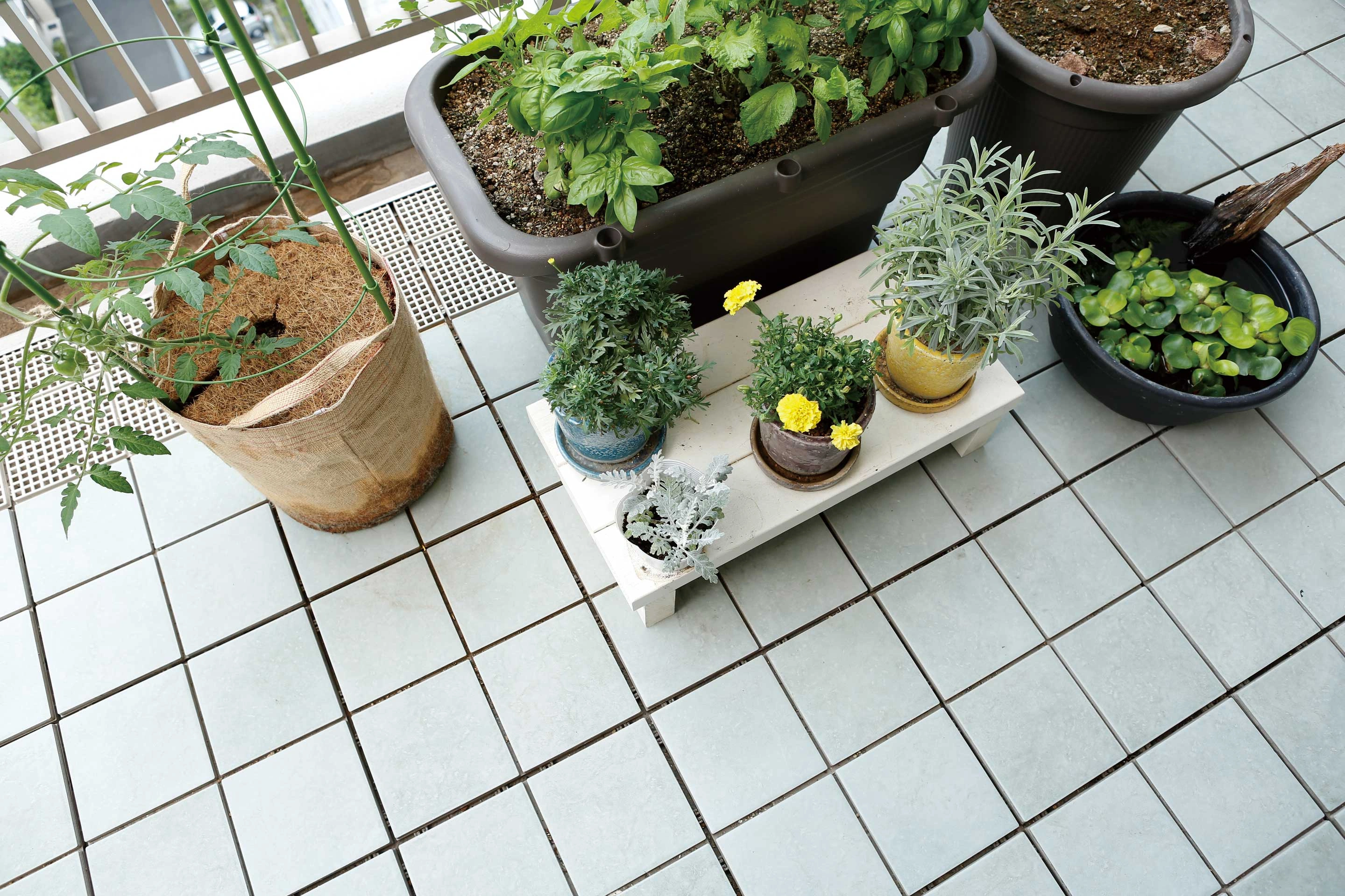 Cregare Balcony Tile System