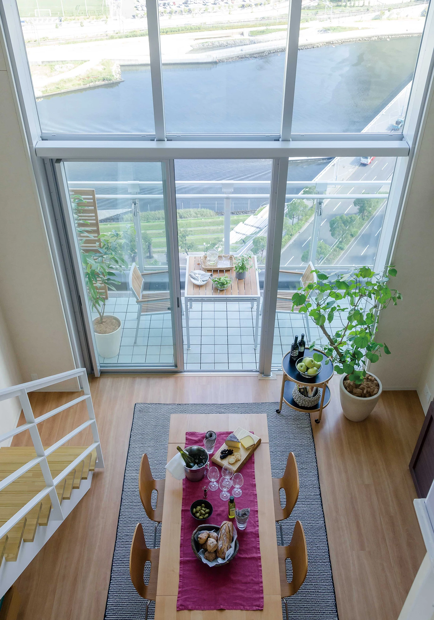 Cregare Balcony Tile System